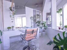 アシャ ヘアー ソリューション 神戸店(asha hair solution)の雰囲気（[摂津本山駅/髪質改善/明るい白髪染め/ショートカット/ボブ]）