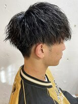 ヘアークリエイ トポライトウィロー 烏丸(Hair Create Polite willow) 20代30代メンズツイストパーマ束感トラッドオシャレ感ショート