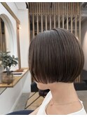 赤みを抑えたミルクブラウン
