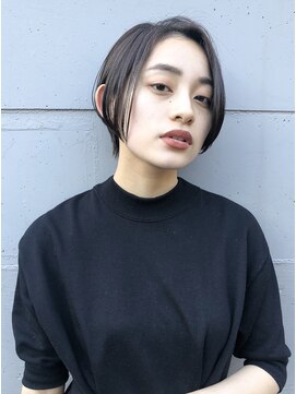 ミィ 表参道(mee.) 【mee.】ハセガワヒトシ　スッキリ小顔センシュアルショート