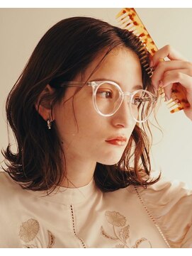 バッタ(Batta) かたい髪でも柔らかくするスライドカット♪ 大人ミディアム♪