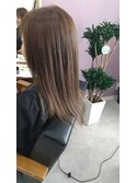 ミルクティーベージュ