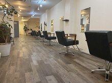 オーブ ヘアー ブランコ 久米川店(AUBE HAIR Blanco)の雰囲気（こだわりの上質空間で長時間の施術もゆったり寛いで過ごせます。）