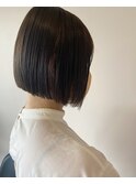 ぱつっとボブ×アッシュブラウン