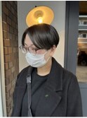 ショートボブ【刈り上げ】センターパート