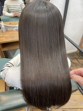 クオーレ(CUORE) ドライヤーで乾かしただけで綺麗にサラサラにまとまる縮毛矯正