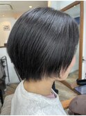 ショートボブ