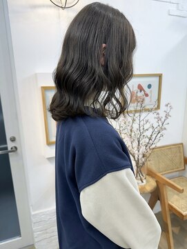 イコ 表参道原宿(ico) アッシュグレージュ イルミナカラー フォギーグレージュ