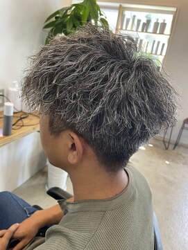 リット(lit.) ニュアンスパーマ/韓国マッシュ/スパイキーショート/守谷