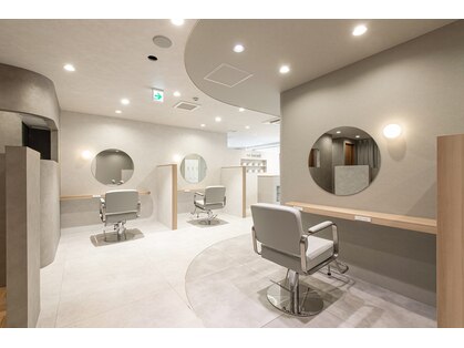 リボーンアルファ 船橋店(reborn α)の写真