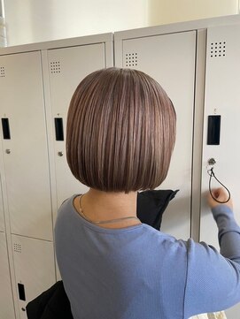 ルクスバイアフィナー(Luxo by Afinar) ミルクティーベージュ×ボブ