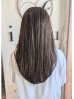 イル(iru)&nbsp;シークレットハイライト◇グレージュ