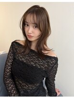 レミエ ダイカンヤマ(lemiie)&nbsp;ナチュラルなミディアムのハッシュカット