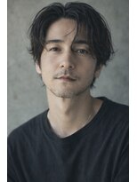 キュー(Cue_)&nbsp;《30代、40代大人スタイル》センターパート/ニュアンスパーマ