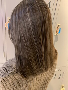 ヴィーヴォ 天六店(VIVO) 【VIVO】神田康之 極細シークレットハイライト ベージュ