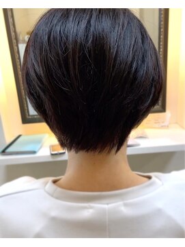 ヘアーアンドコークラシコ(Hair&Co. Clasico) ショート×イヤリングカラー