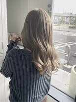 ハイブ 金沢(Hive)&nbsp;ゆるふわロングブリーチハイトーンカラー髪質改善ツヤ髪スタイル