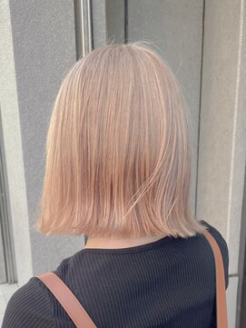 ジオ 国分寺(the O's) 斜めバング/シルキーベージュ/ブラントカット[国分寺駅]