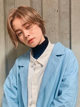 シーン(SCENE) ニュアンスパーマ　ブロンドカラー　アップバング【天神/今泉】