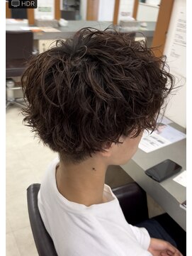 アイズ 渋沢(AIZU) 波巻きパーマツイストスパイラルパーマメンズカラーメンズカット