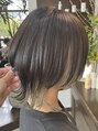 アールトゥーヘアー(art To Hair) マッシュウルフにペールシルバーのハイトーンインナーカラーが◎