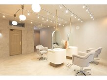 アグ ヘアー ポプケ 石山通り店(Agu hair popke)の雰囲気（ゆったり寛げる居心地の良い空間です。※写真は系列店です。）