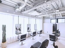 ソヨン 栄2号店(SOYON)の雰囲気（非日常空間でリラックスしたサロン (栄/栄駅/髪質改善/縮毛矯正)）