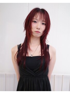 ピュー(Piu-) 【レイヤーカット/Piu-】ハッシュカット/ボルドーカラー