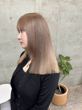 バド(bado) ベージュカラー/透明感カラー/レイヤーカット/髪質改善/本町