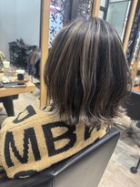 ヴォランチヘア(Volante.Hair)&nbsp;3Dハイライトミディボブ