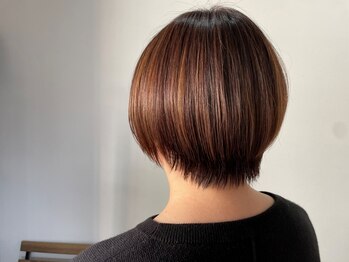 ティム(Tim simons)の写真/忙しい朝も時短でキマる☆歴15年以上のベテラン技術で実現する再現性の高いカットで、理想のスタイルへ♪