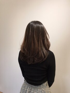 ビウラ(BIURA) ベージュカラー