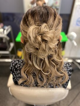 カットツー(Cut2) ヘアセット