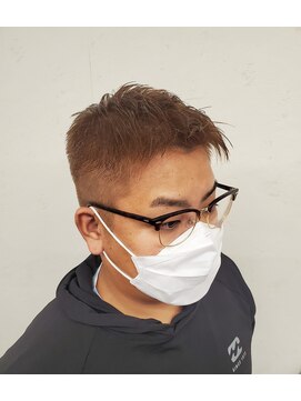 イナバ(Hair Life INABA) ハイカラーアッシュショートスタイル