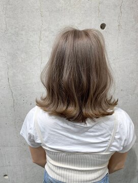 オーク ガーデン 中目黒(OAK garden) 外ハネミディ ミルクティーブロンド【OAK中目黒】