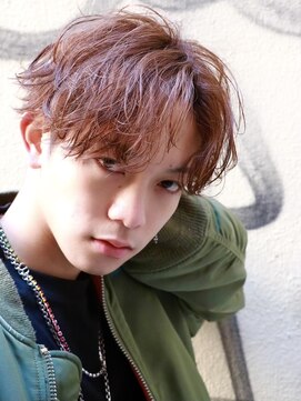 オーシャントーキョー 大阪(OCEAN TOKYO) メンズ センターパート パーマ スパイラル ツイスパ メンズヘア