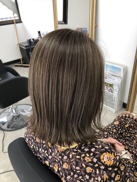 ハイジ(HIGE) グレージュハイライト