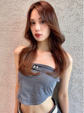 ロンド アンブル 四条烏丸(Lond ambre) くびれシルエットで好感度も小顔効果もどちらも獲得