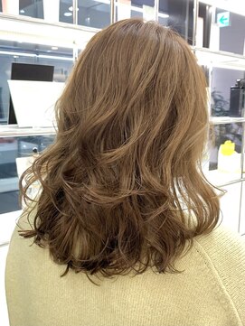 ステアケース 武蔵小杉店(stair:case) 艶髪コテ巻き風パーマ 武蔵小杉