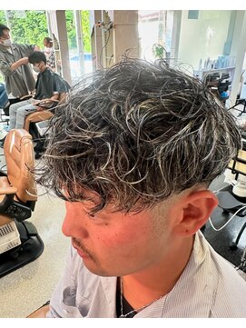 としの店 ヘアースタジオ(HAIR STUDIO) スペインカール