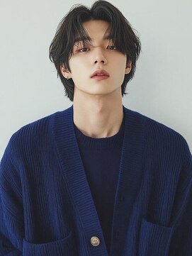 ヴェイン 渋谷(vain) センターパート　毛流れパーマ