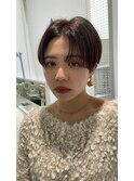 センターパートハンサムショート