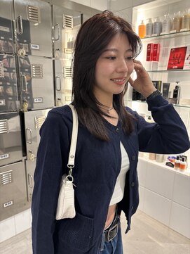 スノッブサンク(Snob ciNQ) 顔まわりレイヤー/レイヤーカット/シャギーカット