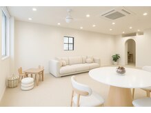 ファミーユプラス(famiiyu+)の雰囲気（広いキッズスペース完備！お連れ様もゆっくりくつろげます！）