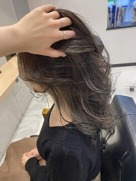 フラミューム 蒲田店(flammeum) グレージュ