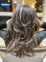 ビューテ(BIEUTE)&nbsp;バタフライレイヤー×ハイライト