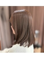 ムーア(MUA)&nbsp;【くすみベージュ】×春ヘア
