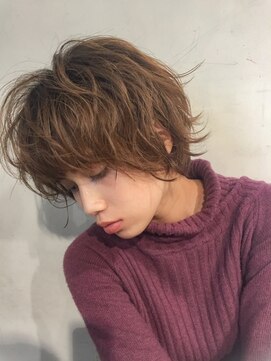 ココラー(COCOlar) モテ可愛いふんわりショートボブ