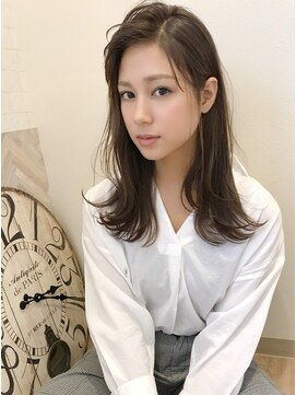 エフフォーユアヘアー(F for your hair) 色っぽ大人外ハネセミロング