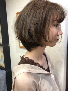 インビテーション(invitation) 【invitation】前上がりふわっとショート